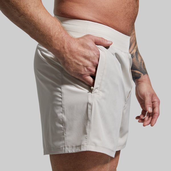 Versatile Short w/ Compression 5 (Sand)