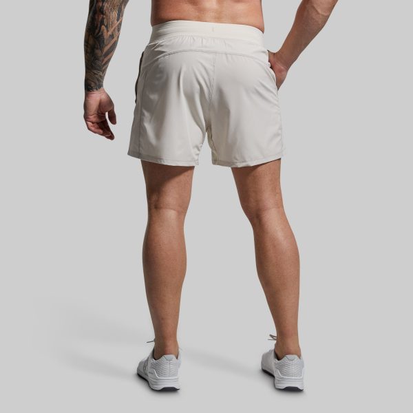 Versatile Short w/ Compression 5 (Sand)
